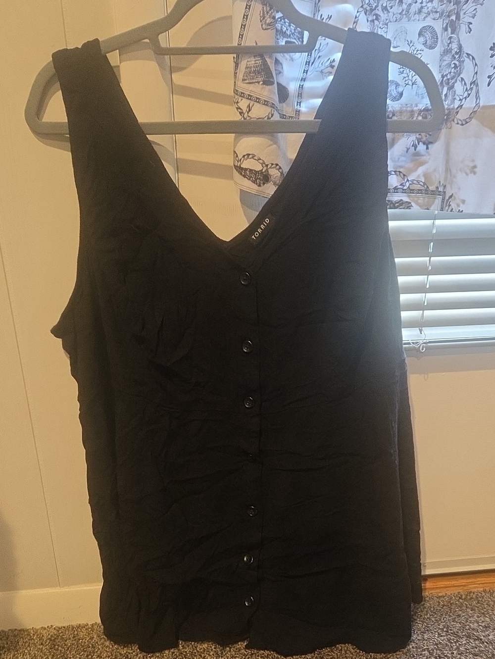 torrid Black Button-Front V-Neck Sleeveless Tank
